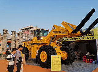 o maior carregador de empilhadeira do mundo exibido na china (nanan) shuitou feira de pedra internacional